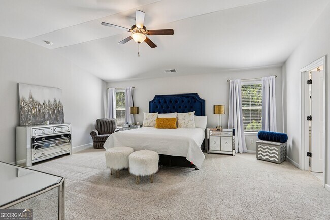 Building Photo - 4774 Sultana Way