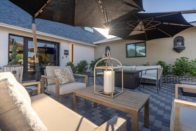 Building Photo - 8543 E Valley Vista Dr