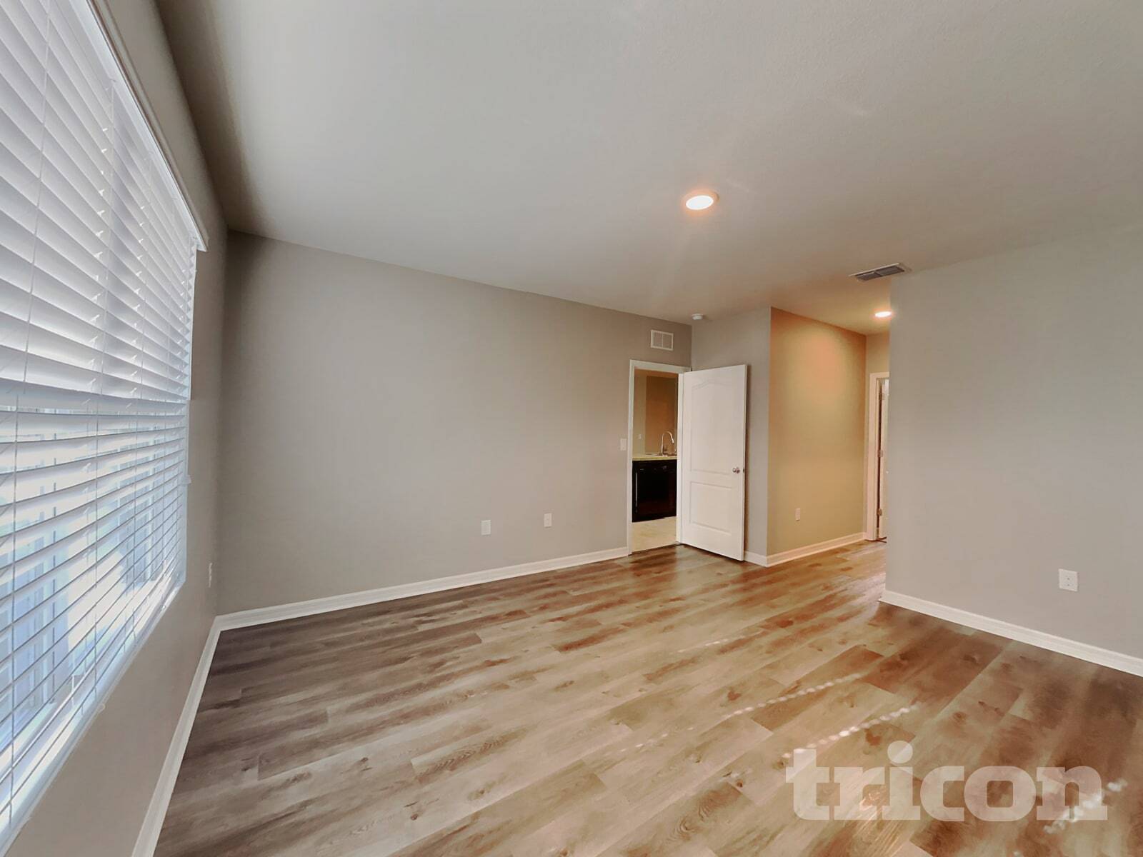 Building Photo - 530 Squires Grove Dr