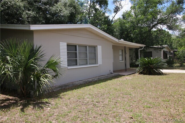 Building Photo - 13 S Washington St