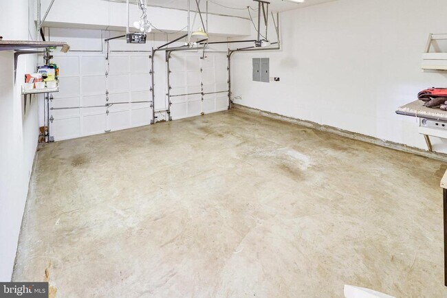 Building Photo - 1719 Strine Dr