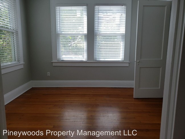 Building Photo - 1914 W Dekle Ave