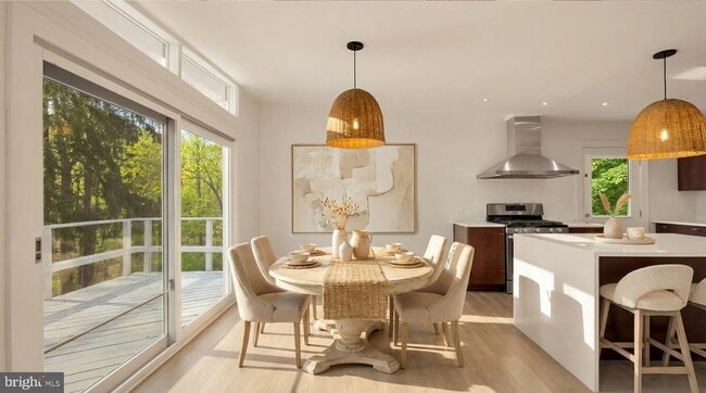 Building Photo - 10903 Beach Mill Rd