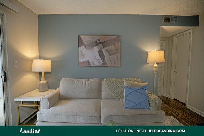 Building Photo - 801 Cahaba Forest Cove