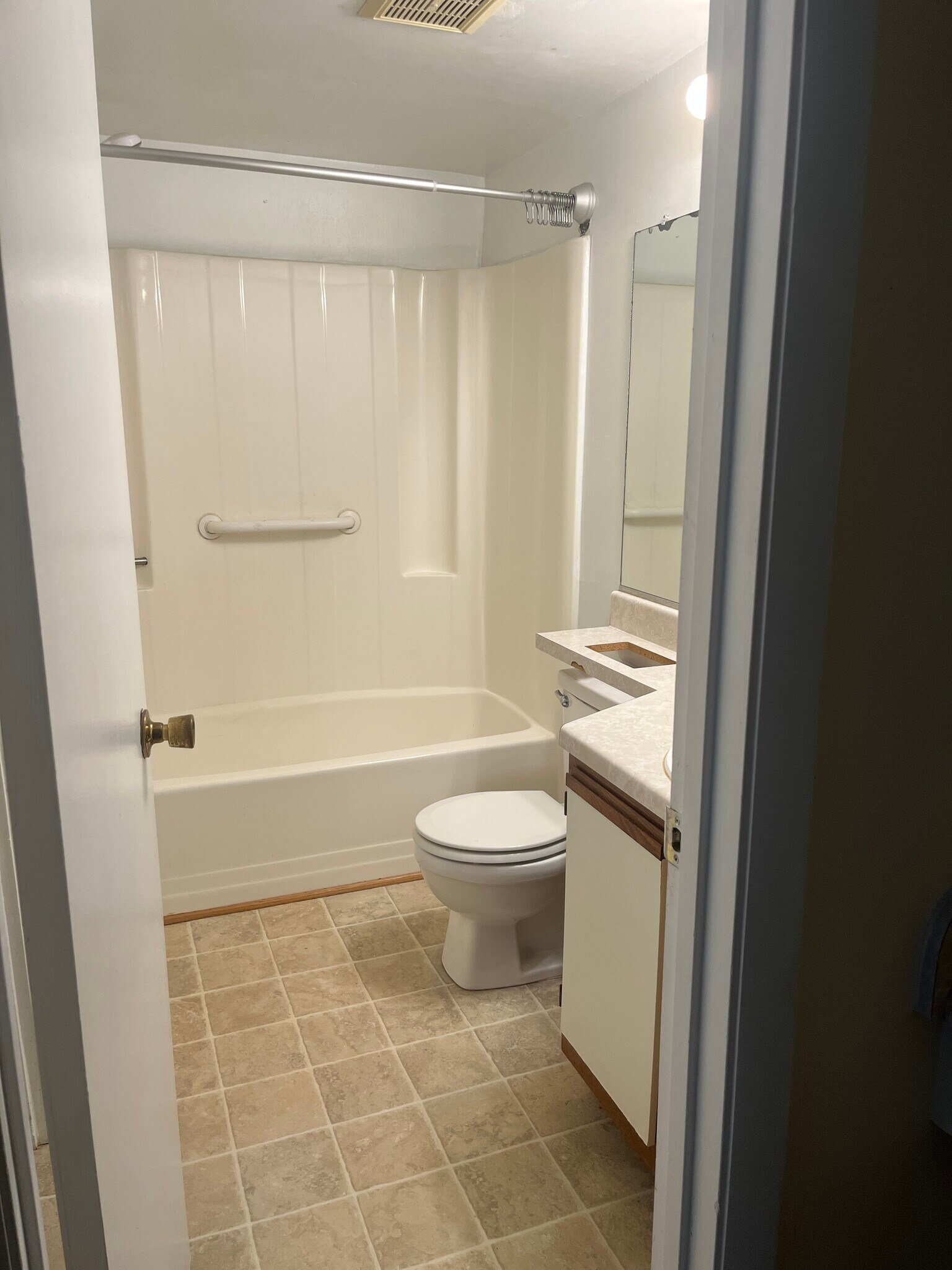 Building Photo - 308 Thalia Station Ct