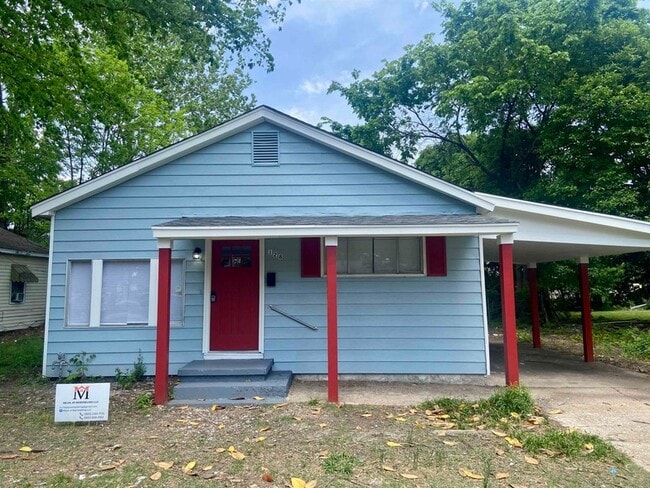 Primary Photo - 128 W Magnolia St