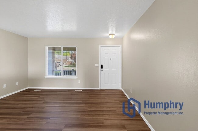 Building Photo - 2243 N Cougar Way