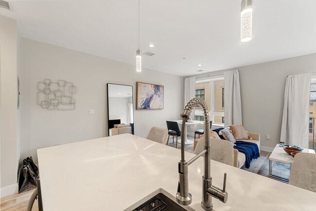 Building Photo - 1457 Tremont St