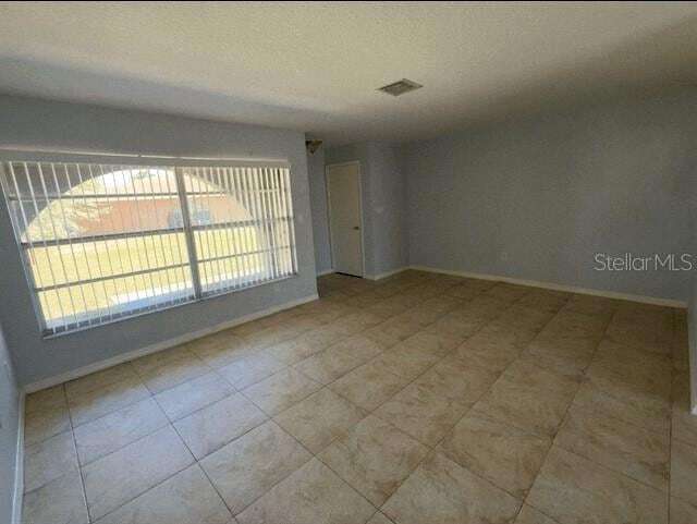 Building Photo - 327 Dundee Dr