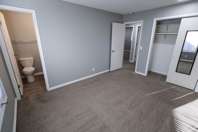 Building Photo - 1335 N 20th St