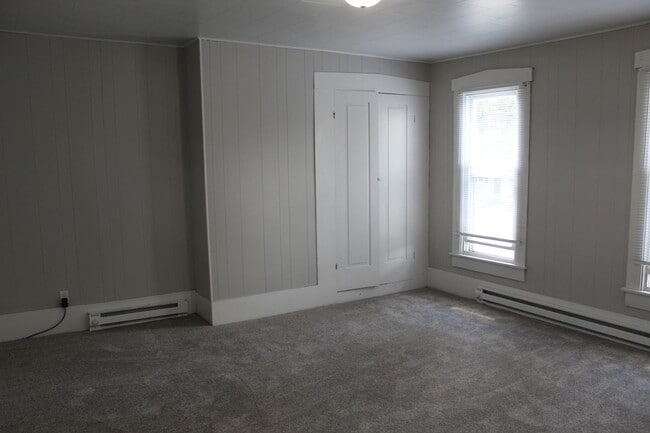 Building Photo - Cute Maintenace Free 1 BR in North Salem!