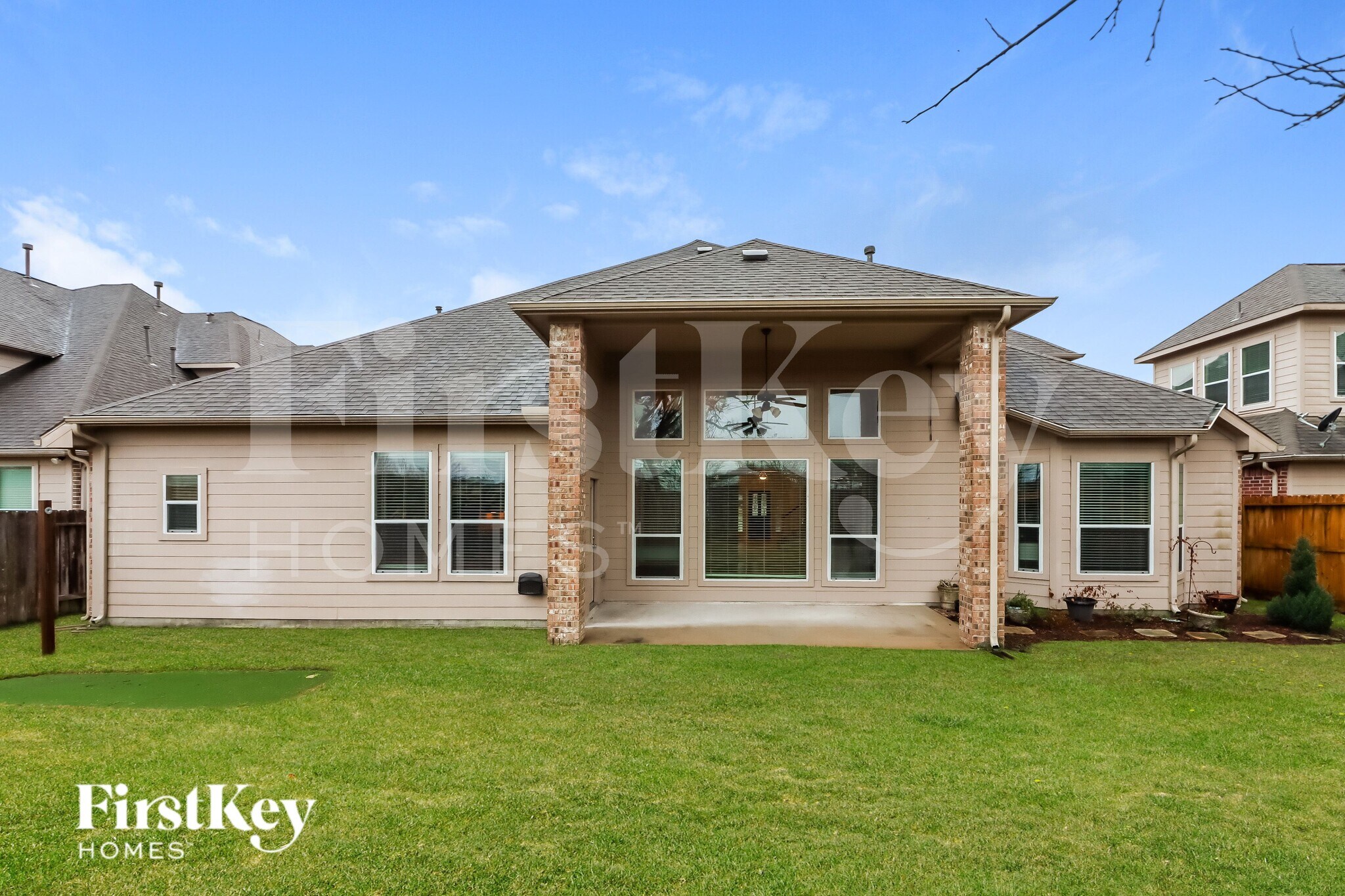 Building Photo - 2807 Angela Way Dr