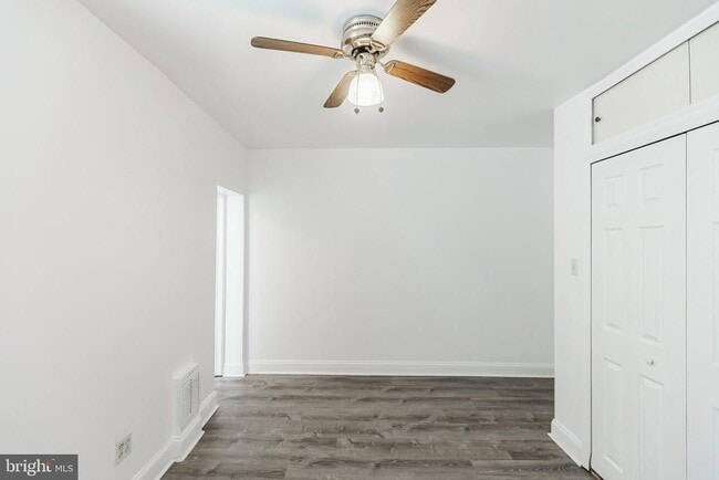 Building Photo - 724 Moyer St