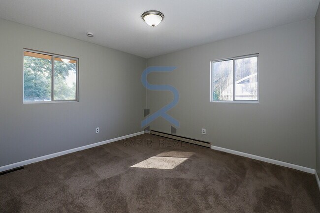 Building Photo - 8427 Attleboro Dr