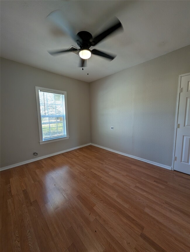 Building Photo - 2125 Nora St