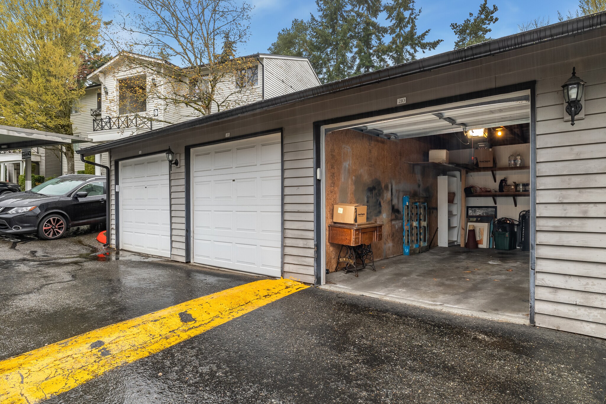 Building Photo - 15415 35th Ave W