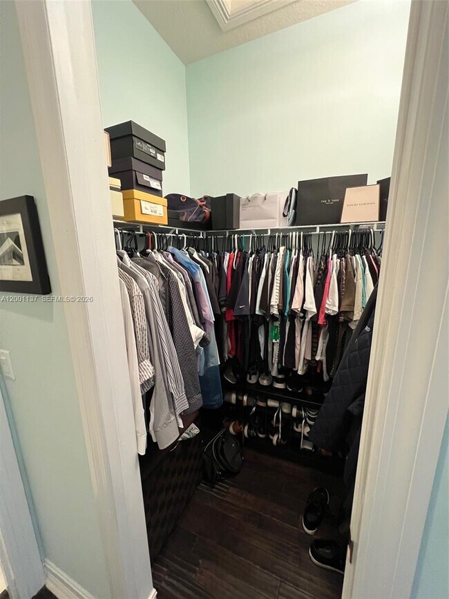 Building Photo - 184 W Bay Cedar Cir