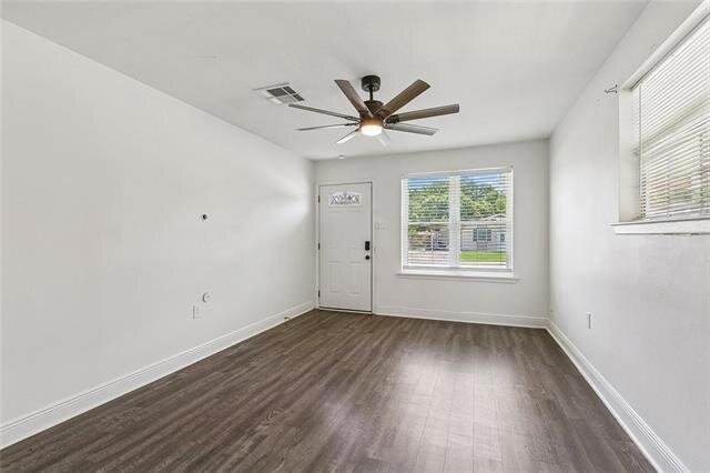 Building Photo - 1536 Redwood Dr