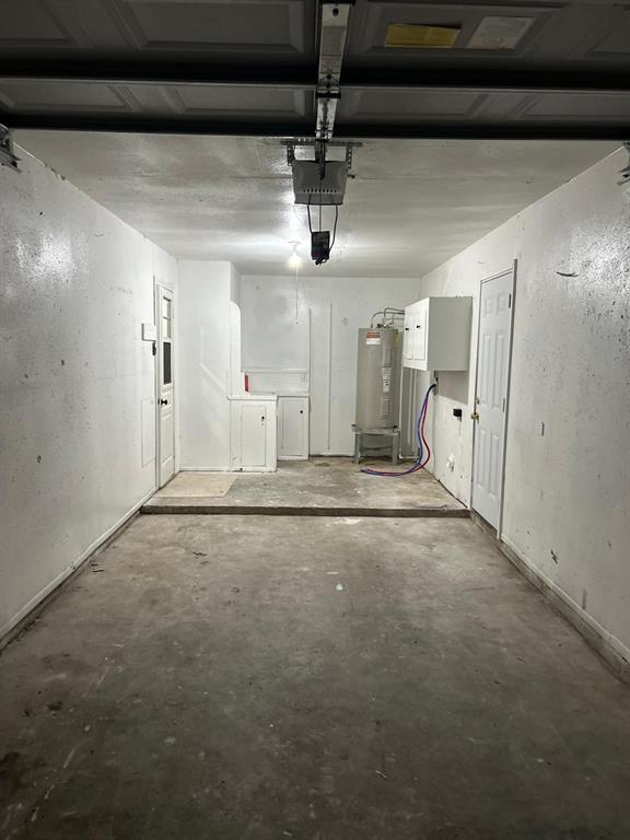 Building Photo - 3318 Schroeder Ave