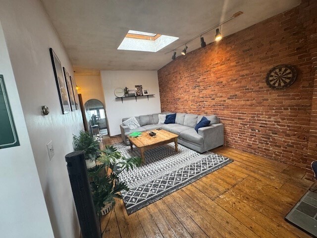 Building Photo - 660 Tremont St