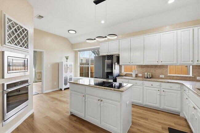 Building Photo - 9436 Ponderosa Trail