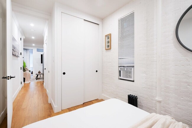 Building Photo - 411 E 68th St