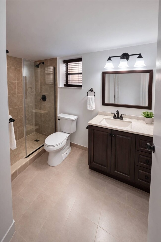 Building Photo - 13000 SW 92nd Ave