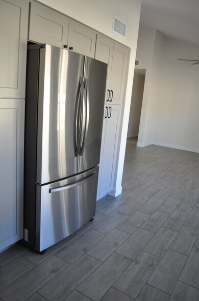 Building Photo - 10795 N 109th St