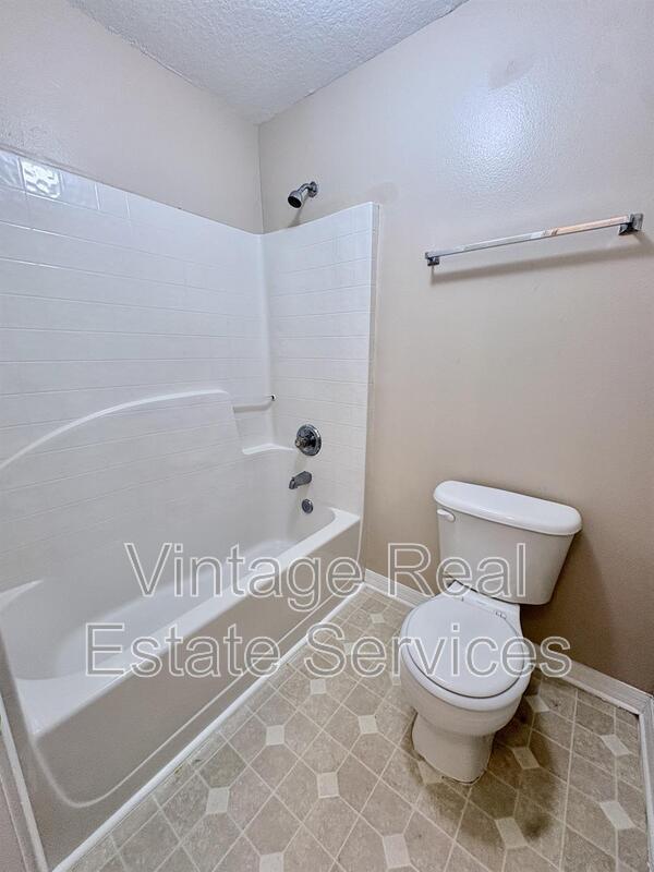 Building Photo - 12007 Peach Grv Ct