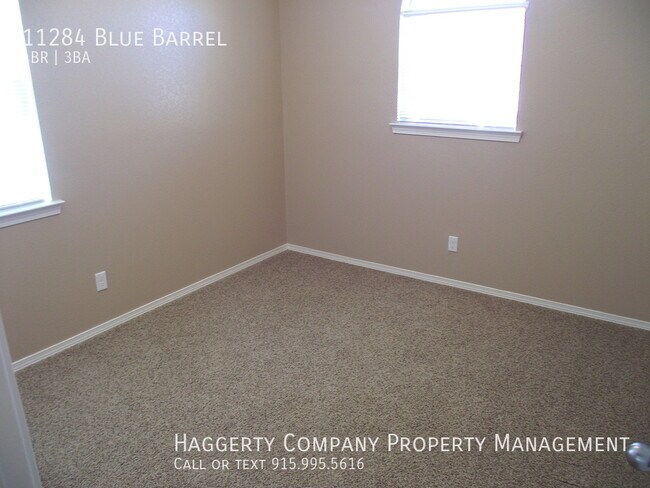 Building Photo - 11284 Blue Barrel St