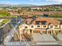 Building Photo - 900 S Hert St