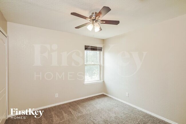 Building Photo - 11235 Forest Pass Ct