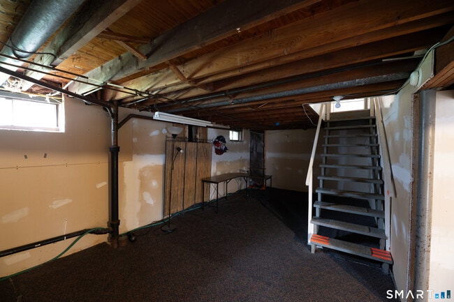 Building Photo - 3 Mountain View Dr