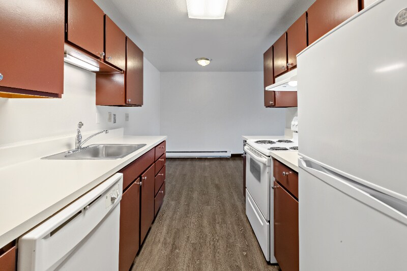 Building Photo - 12520 Roosevelt Way NE