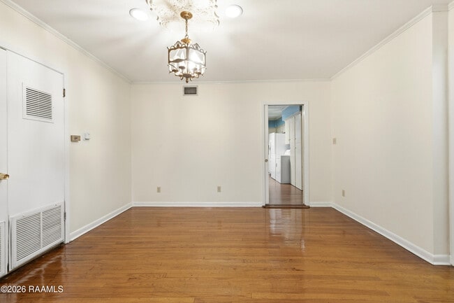 Building Photo - 418 Marguerite Blvd