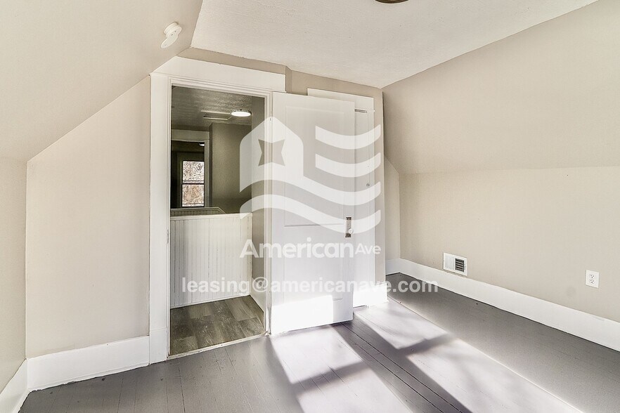 Building Photo - 2309 Date St