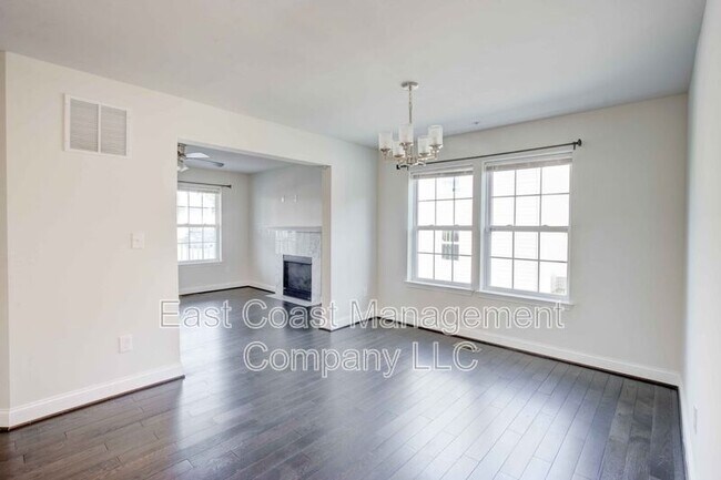 Building Photo - 137 Winters Ln