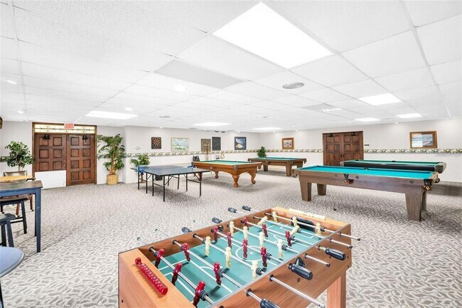 Building Photo - 10032 65th Ave N