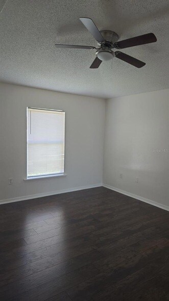 Building Photo - 470 Gannet Ct
