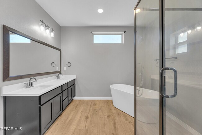 Building Photo - 4529 Mark Avizo St