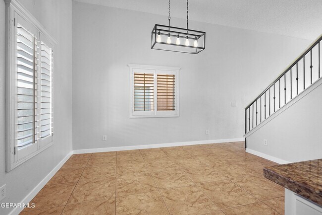 Building Photo - 12323 Sombra Grande Dr