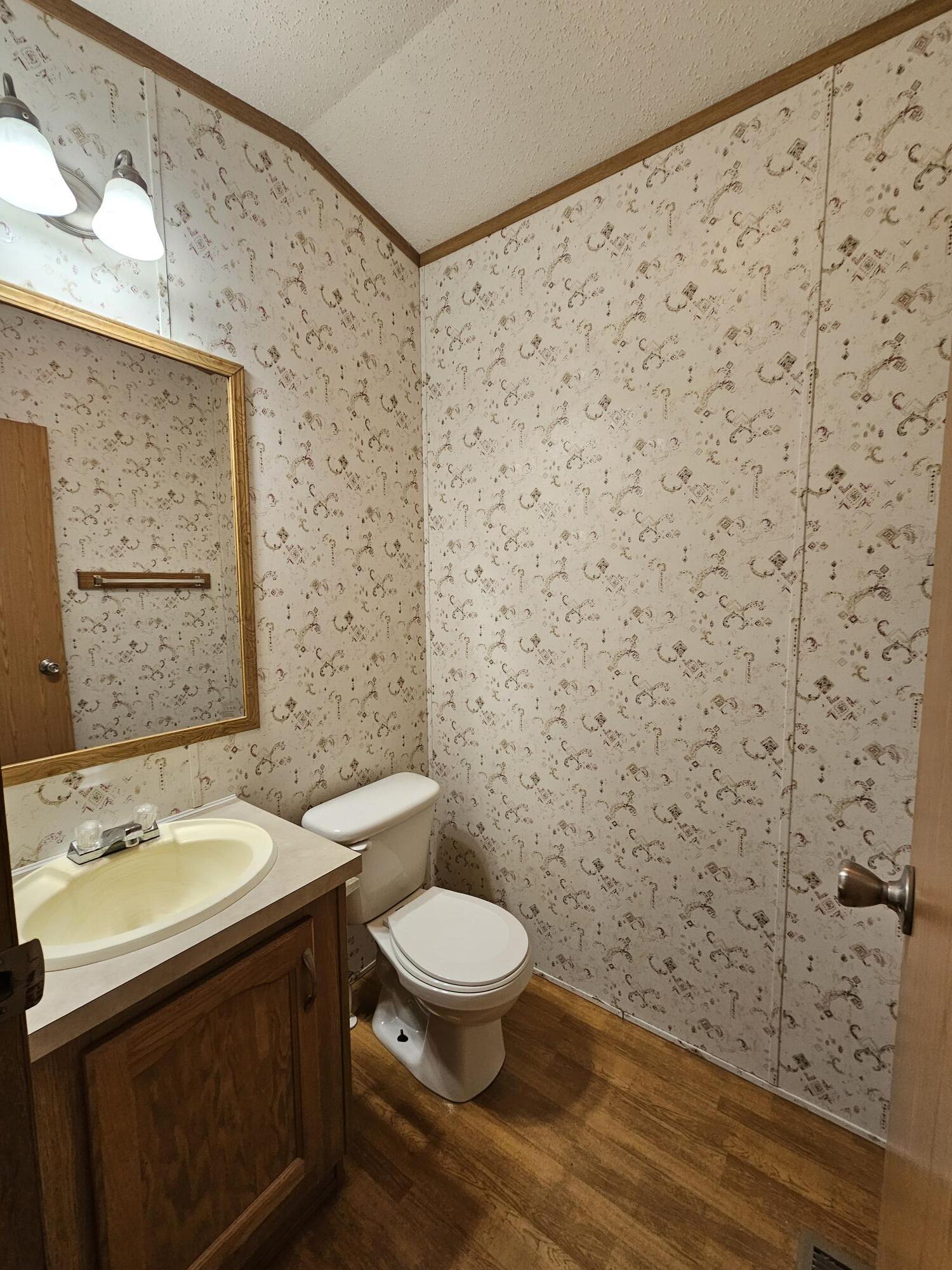 Building Photo - 44 Noble Ln