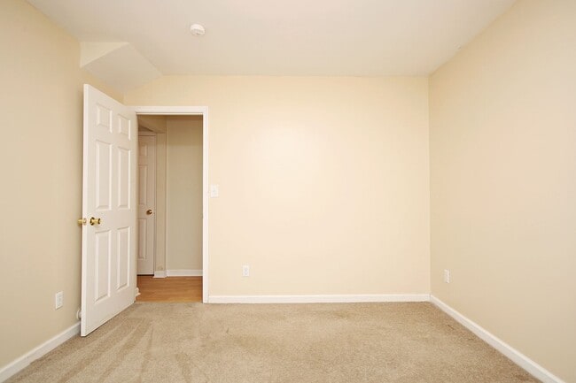 Building Photo - Student & Pet-Friendly Fry's Spring Duplex