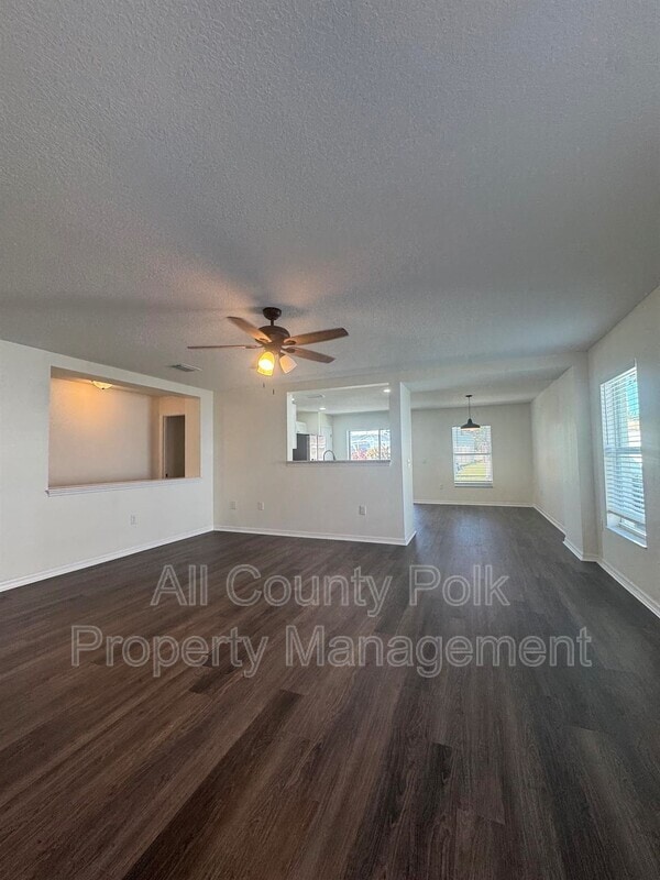 Building Photo - 2505 Brownwood Dr