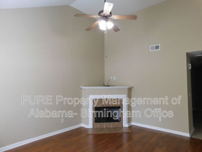 Building Photo - 2755 Southwood Ln