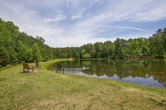 Building Photo - "Spacious 4-Bedroom Gem with 2.5 Baths at ...