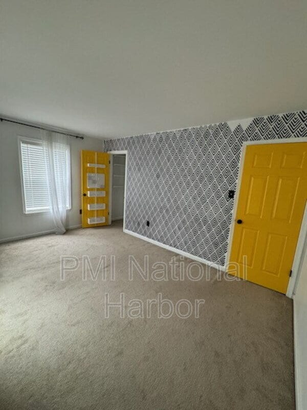 Building Photo - 10713 Wembrough Pl