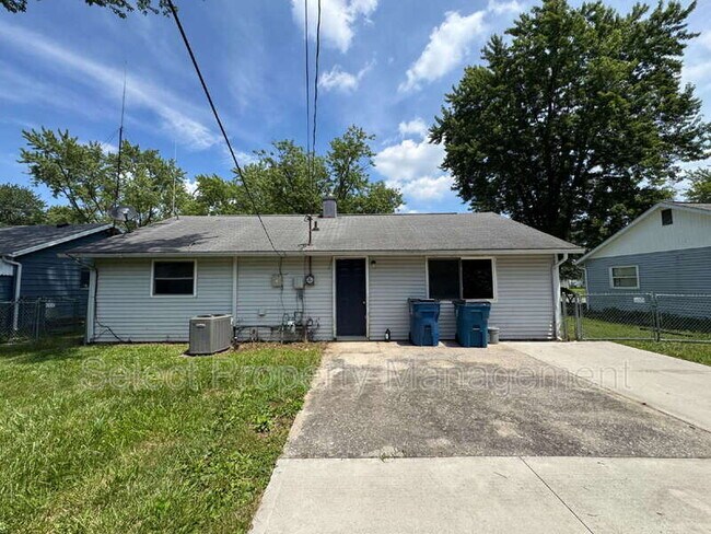 Building Photo - 1210 Asbury Dr
