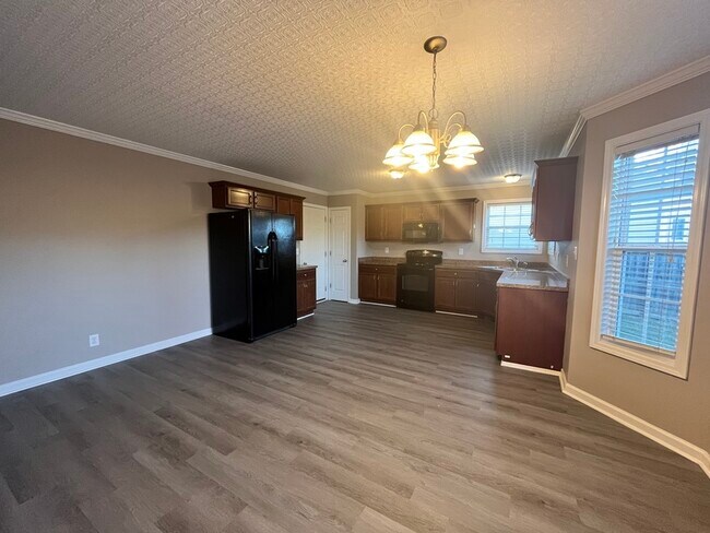 Building Photo - 1353 Francesca Drive