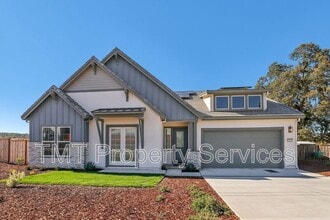 Building Photo - 1007 Bridger Dr